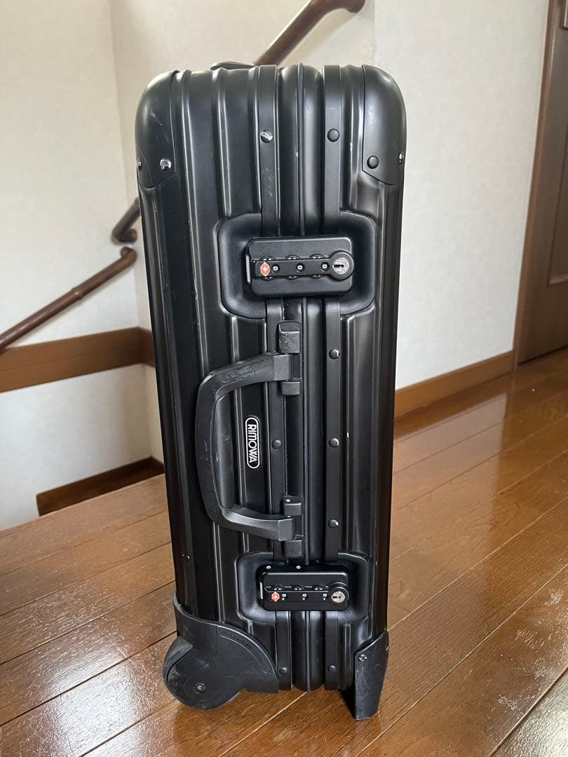 RIMOWAリモワ キャビン トローリー イアタ アルミニウムブラック2輪