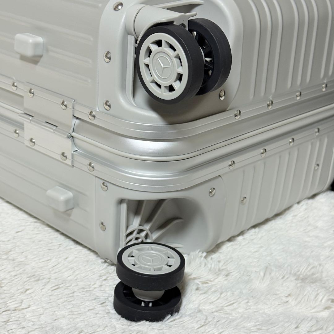 新品✨ メルセデス・ベンツ アルミスーツケース　キャリーケース　32L