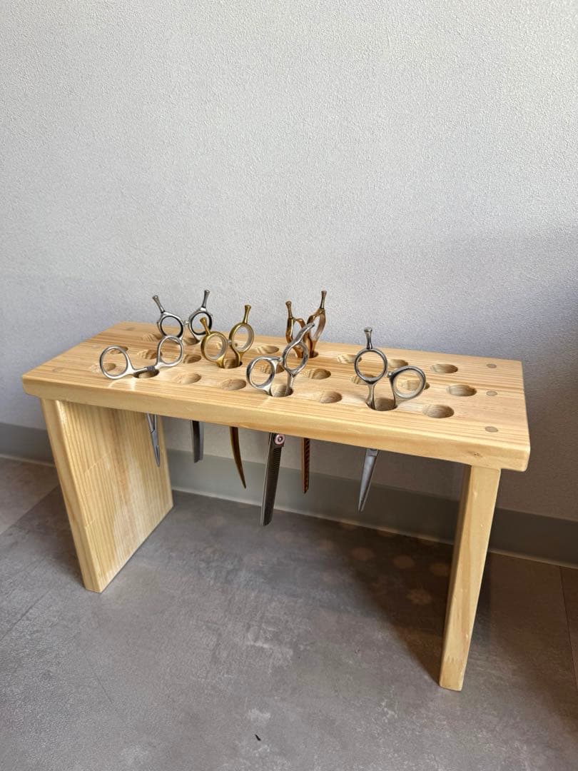 木製シザースタンド