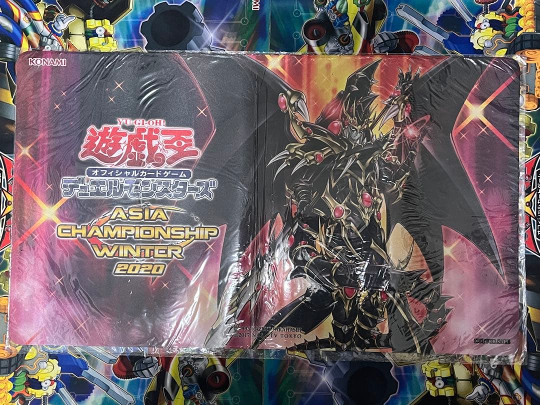 未開封　超魔導竜騎士－ドラグーン・オブ・レッドアイズ　プレイマット