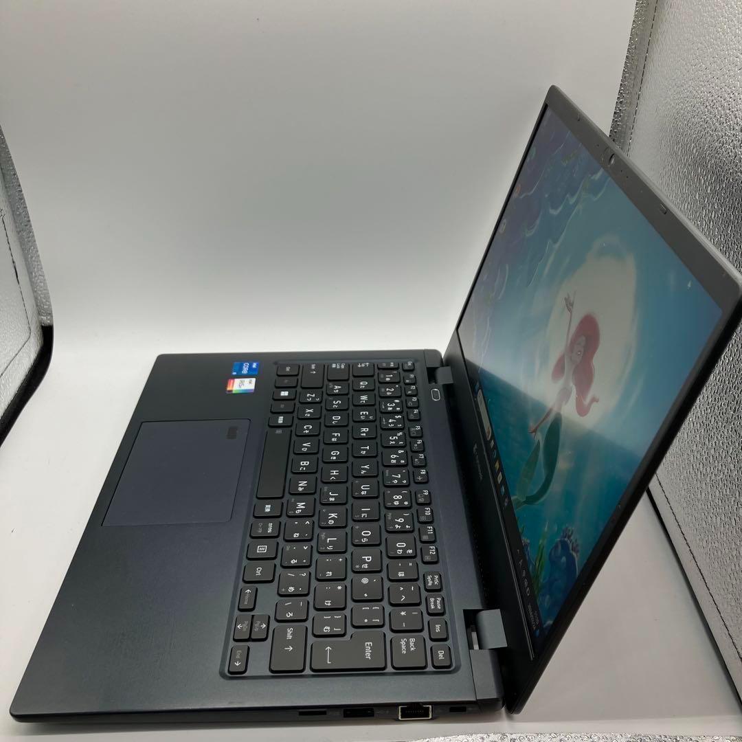 美品 Dynabook 新品バッテリー 11世代 i5 16GB 256GB