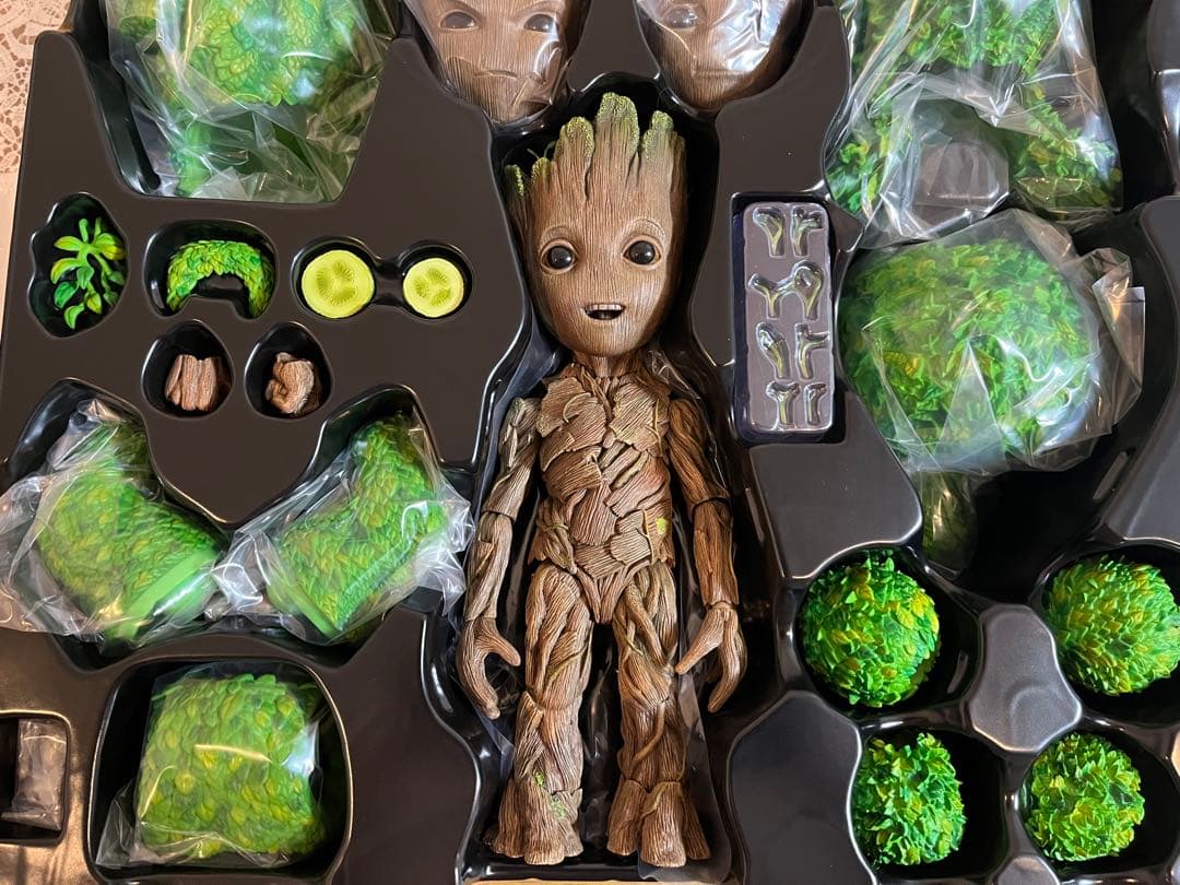 ホットトイズ　アイ・アム・グルート　hottoys groot グルート