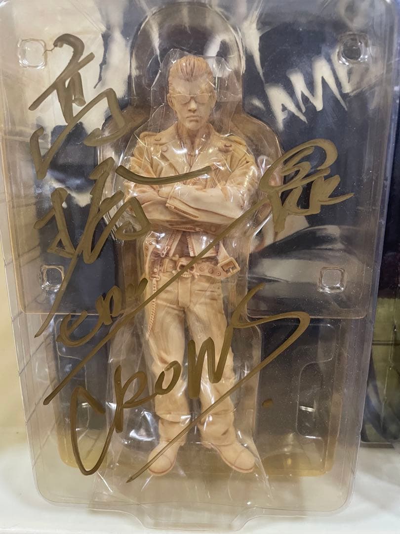 激レア　クローズ　武田好誠　2体 非売品カラー版　サイン入り　黒ボア　ダイブ