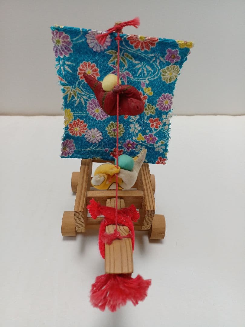 郷土玩具鹿児島神宮化粧箱羽子板　坊津唐カラ船熊本化粧箱3個(1個蓋無)ミニキジ車