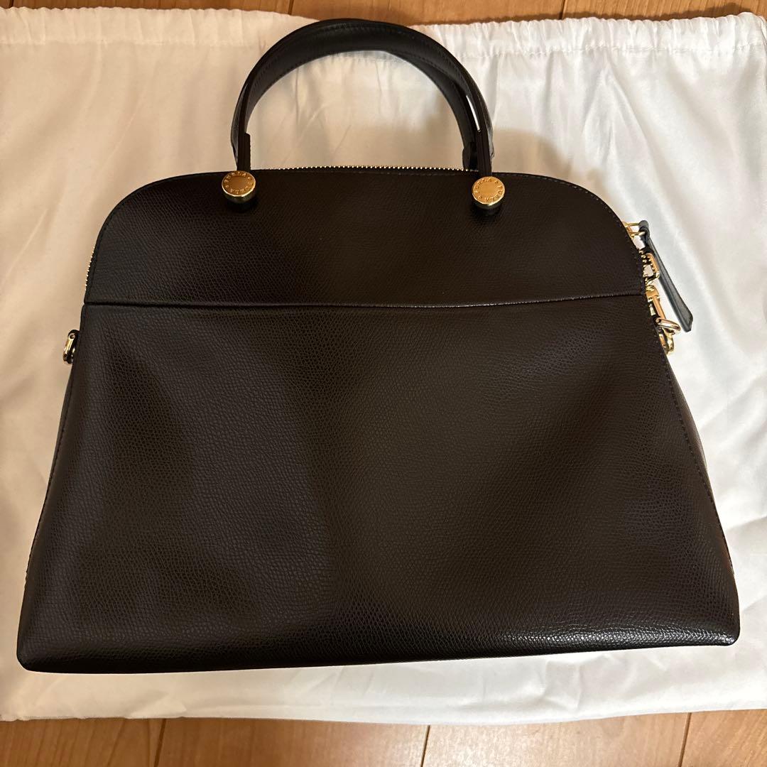 FURLA ブラック レザーハンドバッグ美品