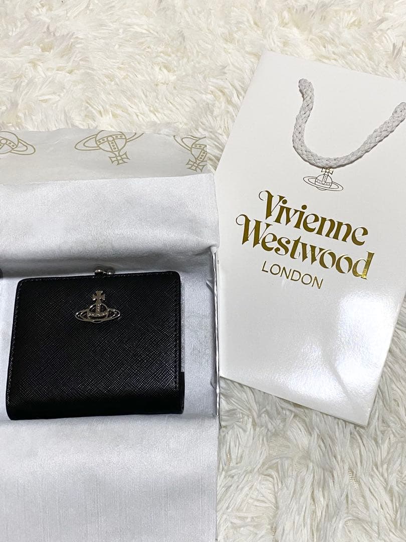 大人気⭐︎VivienneWestwood 二つ折財布　訳あり