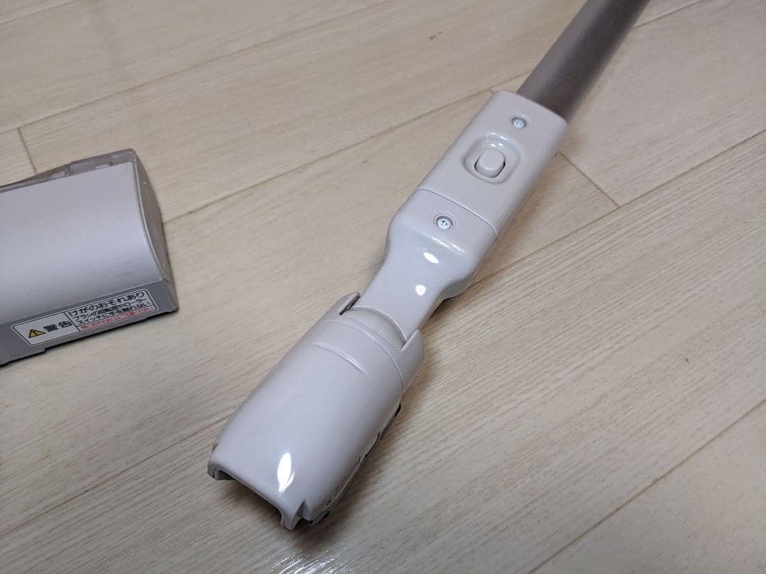 Panasonic コードレス掃除機 MC‐VKS8200 2021年製