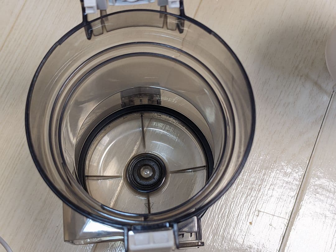 Panasonic コードレス掃除機 MC‐VKS8200 2021年製