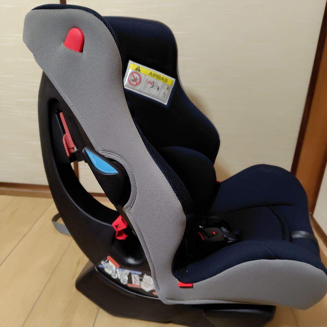 るん【コンビ】チャイルドシート　ウィゴーロング　ネイビー