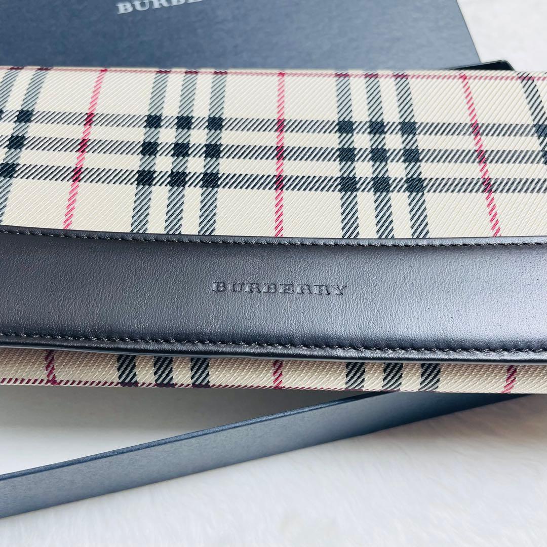 新品未使用　BURBERRY がま口　長財布　二つ折り　ノバチェック　おしゃれ
