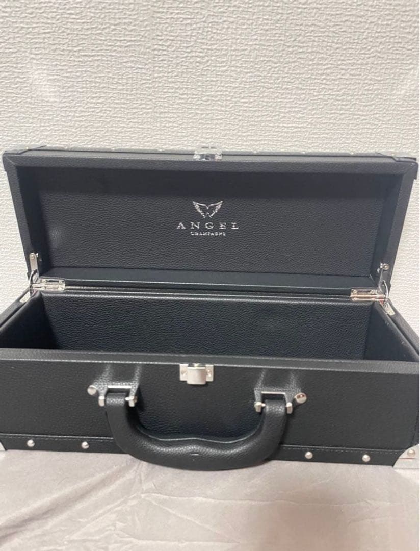 ［未使用］エンジェル　シャンパン　ブラック　 専用ケース付き