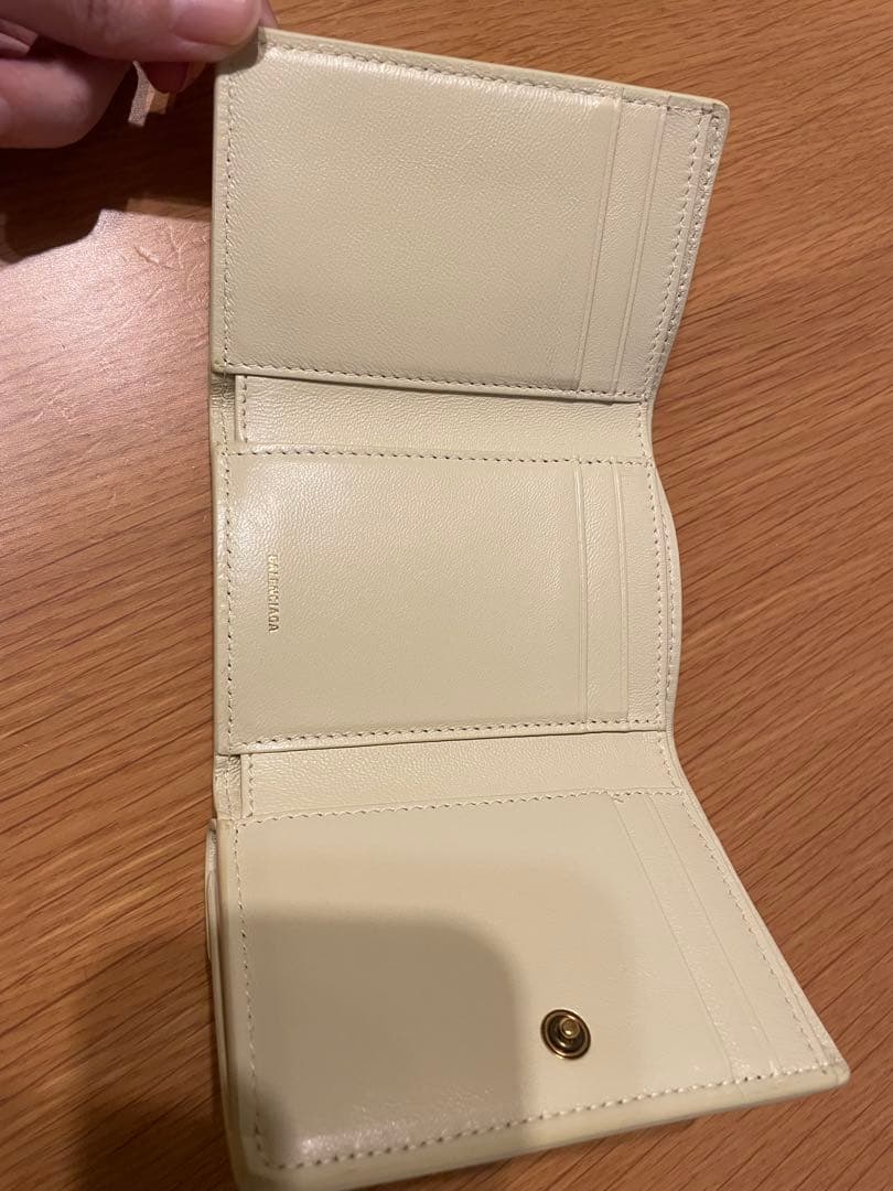 BALENCIAGA ミニウォレット　ライトイエロー
