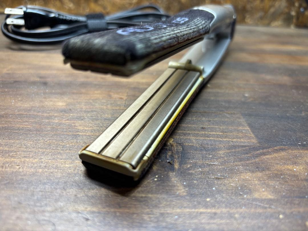 ADST DS アドスト ストレートヘアアイロン