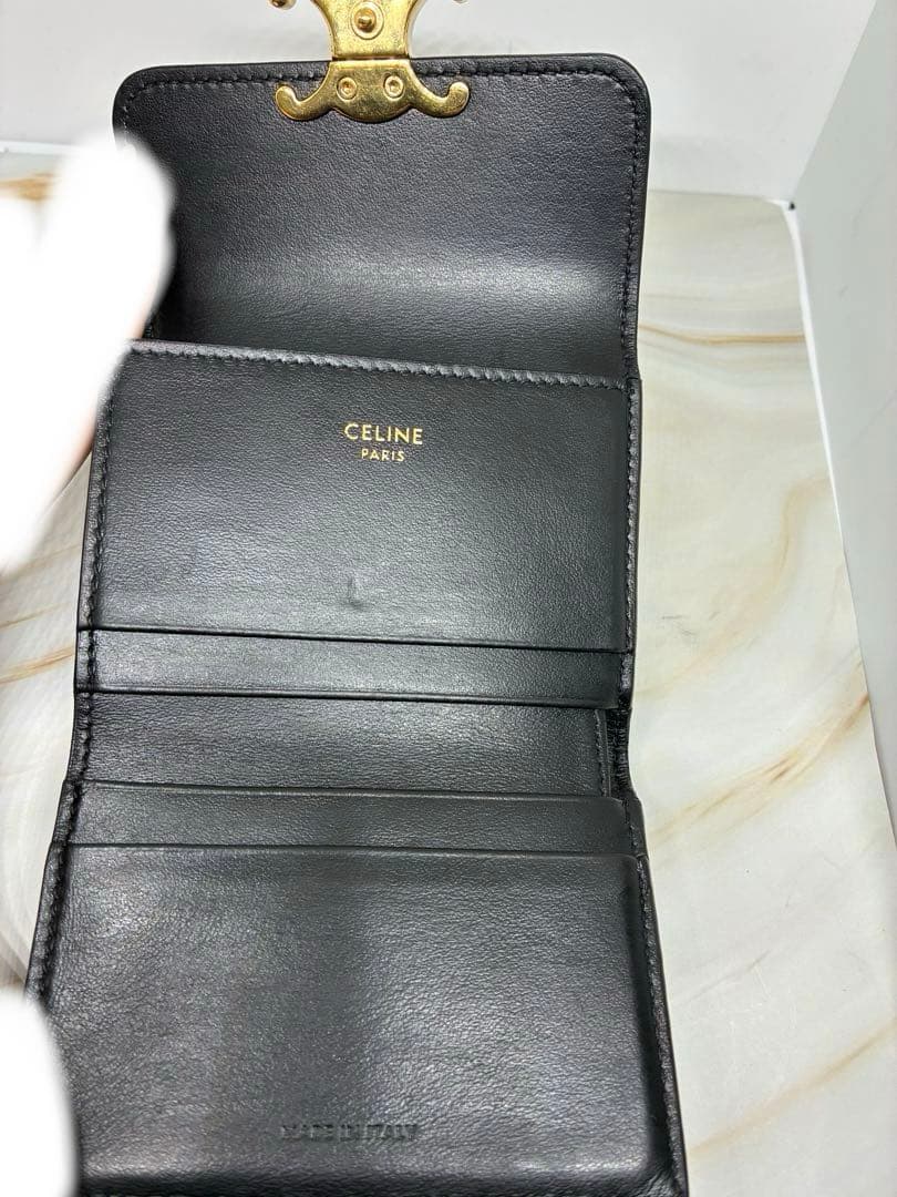 CELINE トリオンフ シャイニーカーフスキン コンパクトウォレット ブラック