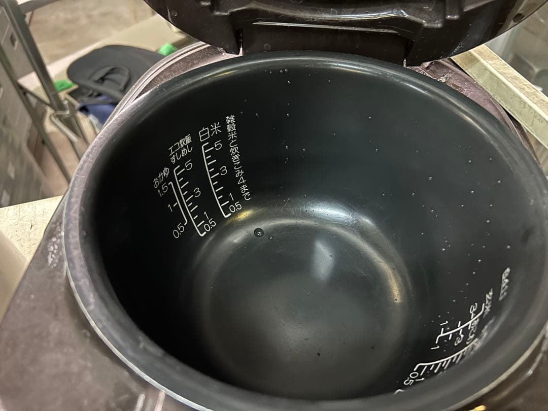 2019年式 5.5合 1L 象印 炊飯器 NP-VZ10