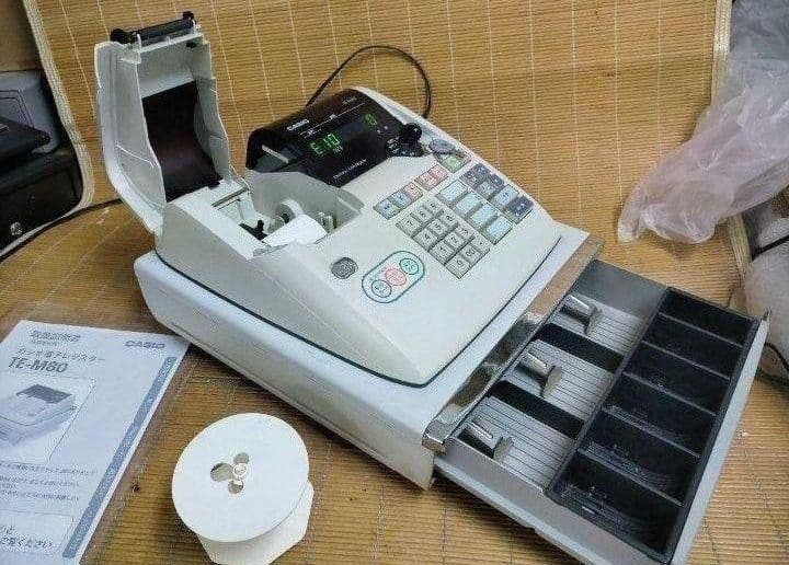 カシオレジスター　TE-M80　中古品　人気機種感熱紙　送料無料　923044