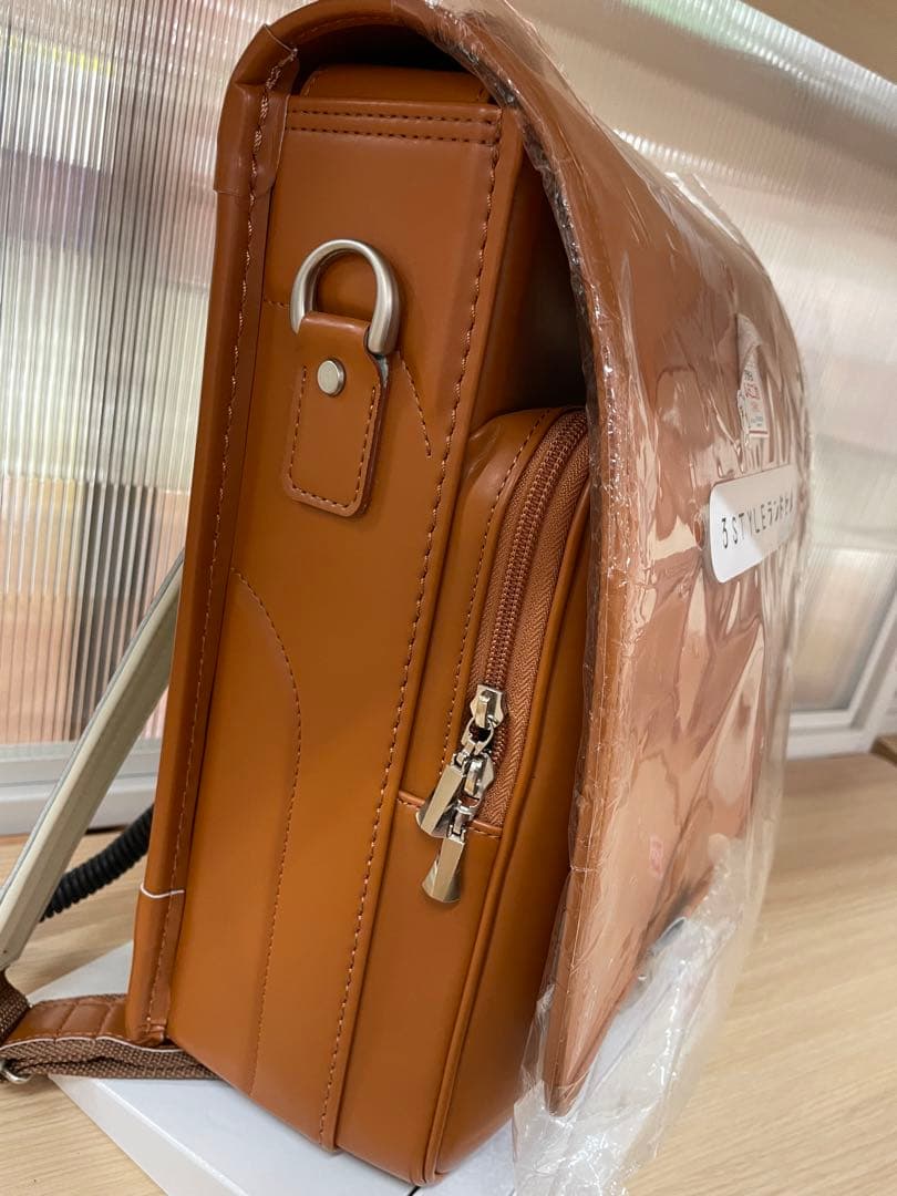 新品・未使用　男女兼用イオン３STYLEランドセル（キャメル色）