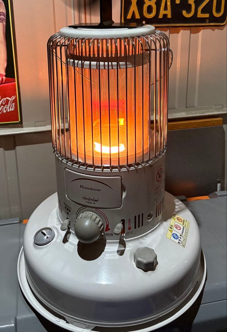 トヨトミ　対流型　レインボーストーブ RB-25F リサイクル段ボール発送
