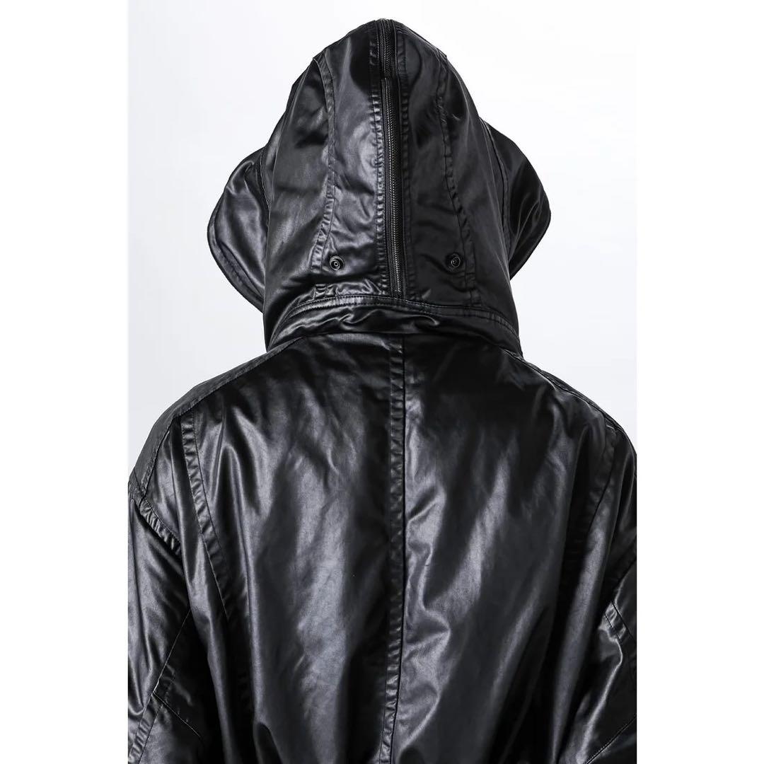 ジャケット・アウター JULIUS Coated Satin Short Hooded Blouson