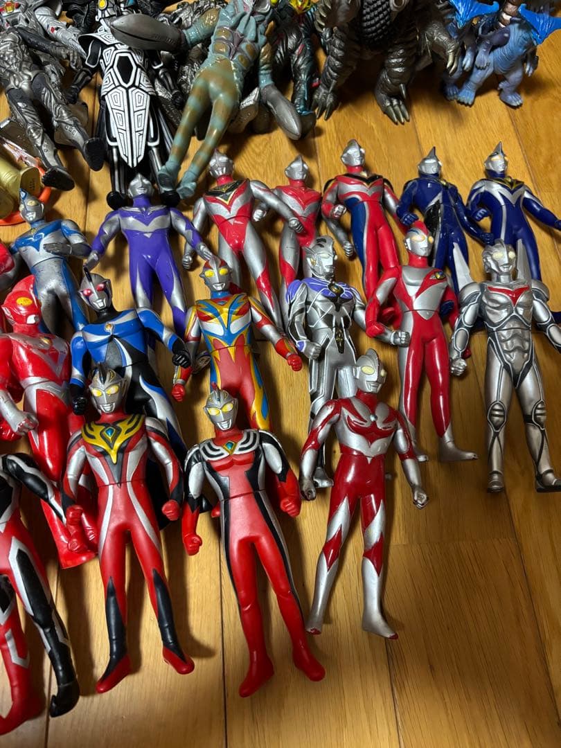 ウルトラマン、ウルトラ怪獣フィギュア　60体セット