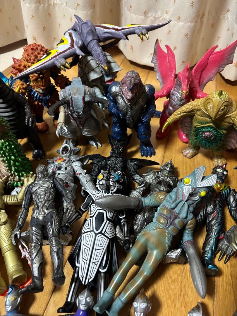 ウルトラマン、ウルトラ怪獣フィギュア　60体セット