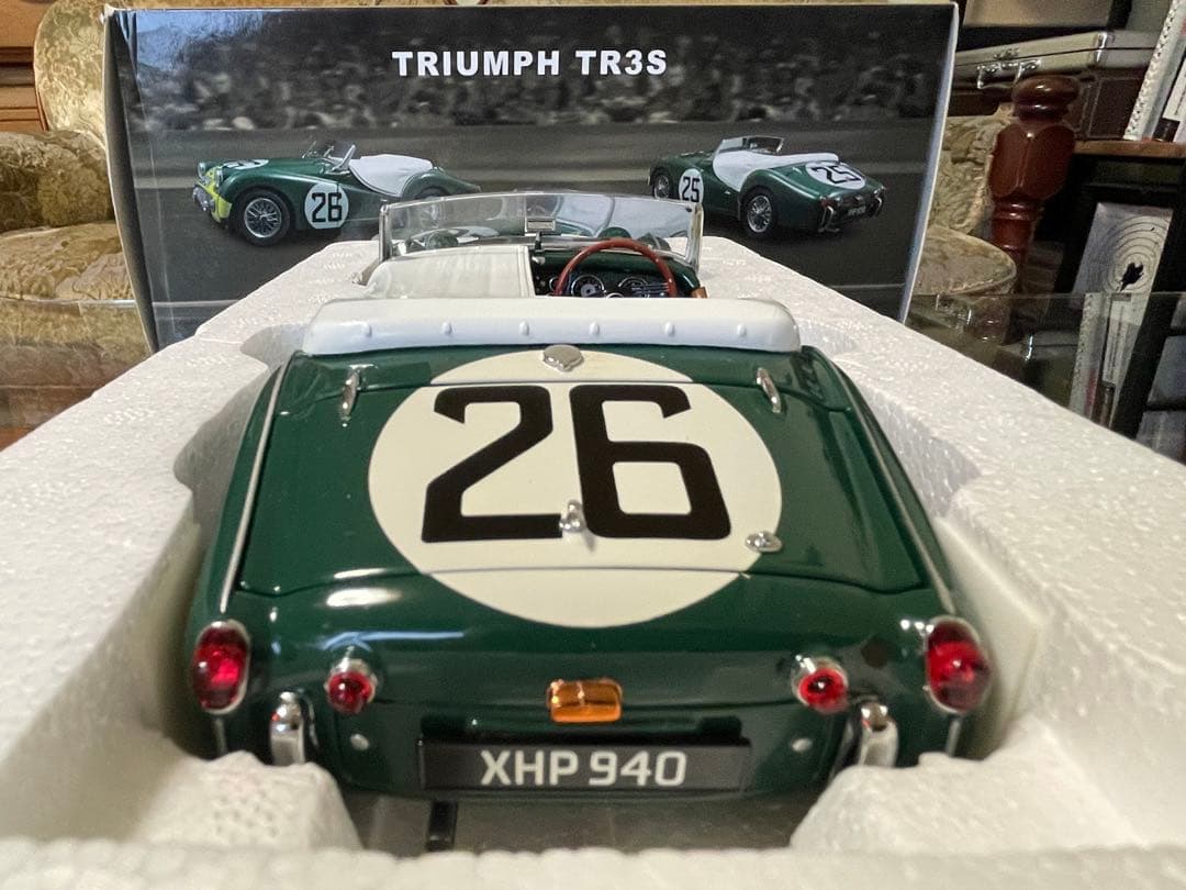 価格変更 1/18 京商 トライアンフTR3S レースモデル26号車