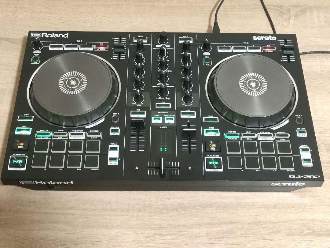 Roland DJ-202 DJコントローラー　美品