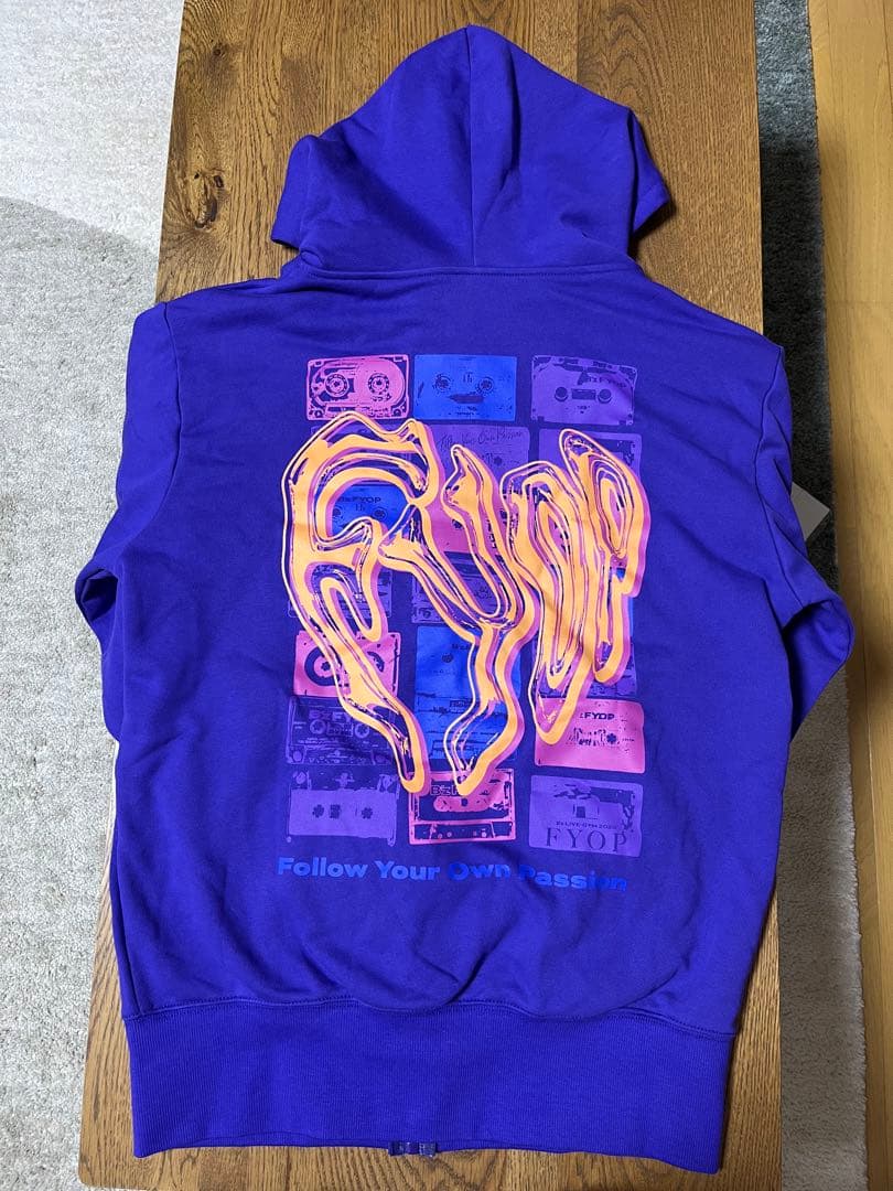 B'z FYOP パーカー M 新品同様 2025 LIVE GYM