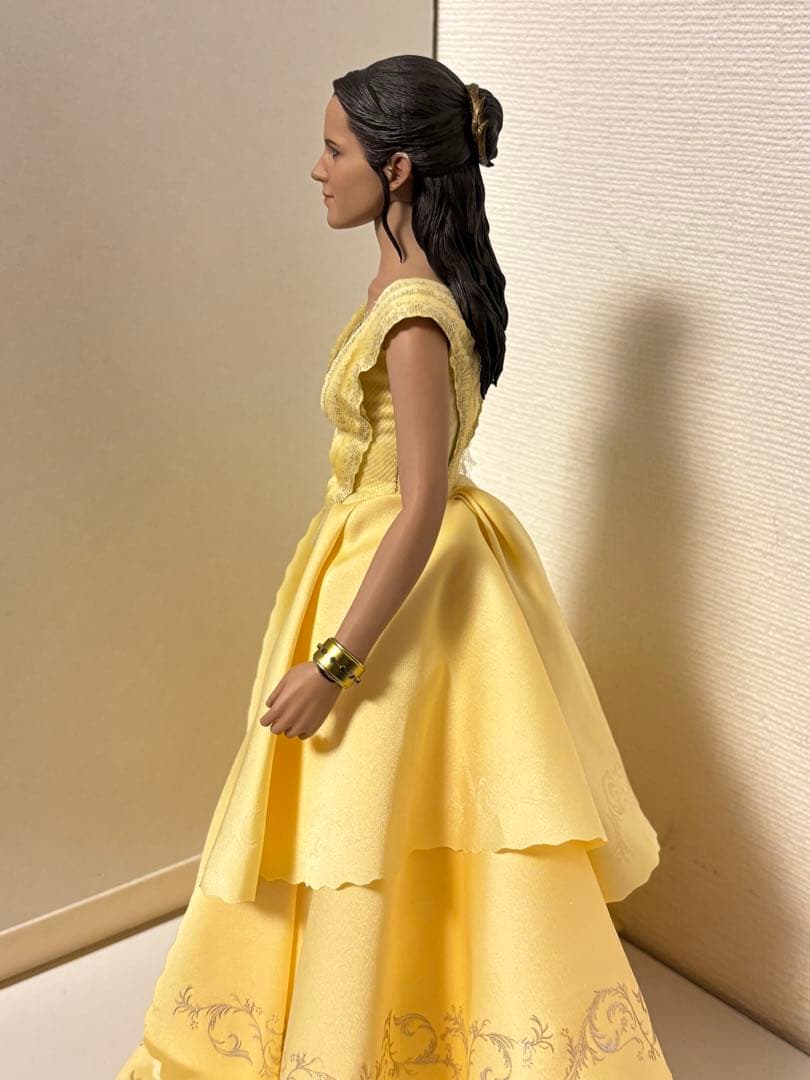 ホットトイズ/美女と野獣/エマ・ワトソン/フィギュア/人形/限定/ベル/本体のみ