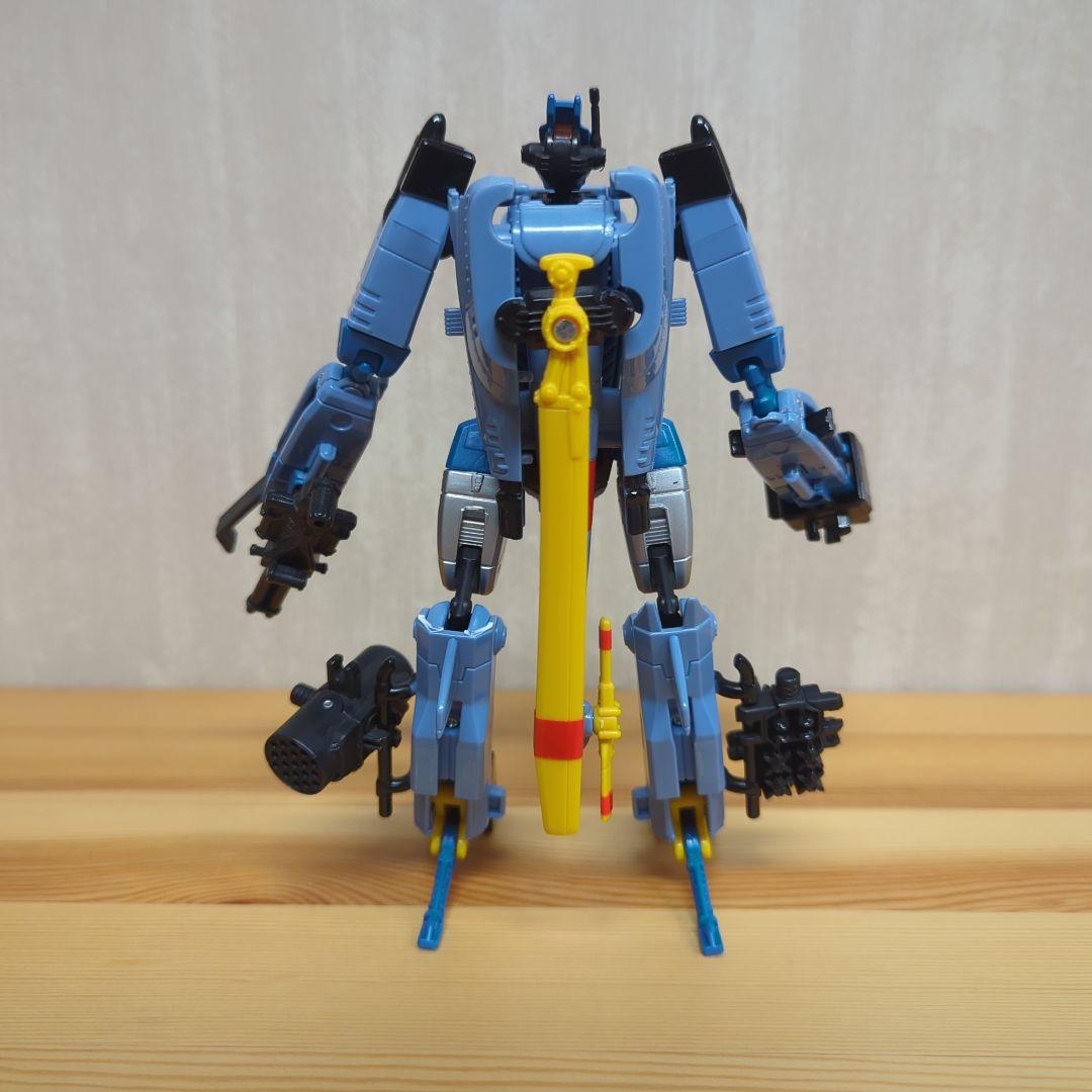 トランスフォーマー ジェネレーションズ ホワール 海外版