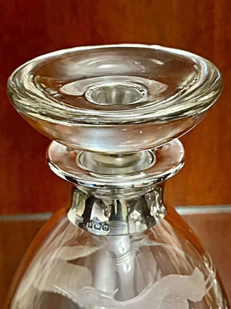 アール・ヌーヴォー様式　鶴絵のカラフェ　銀の装飾付き