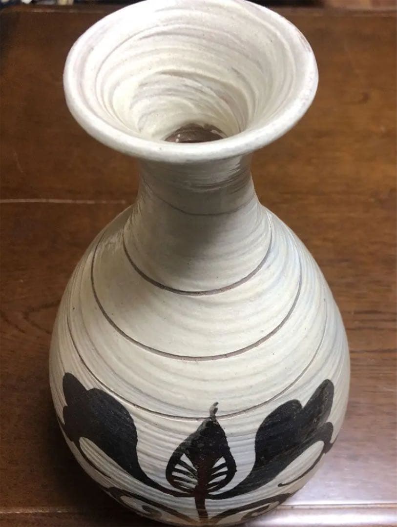 粉青沙器鉄絵唐草文瓶李朝写し