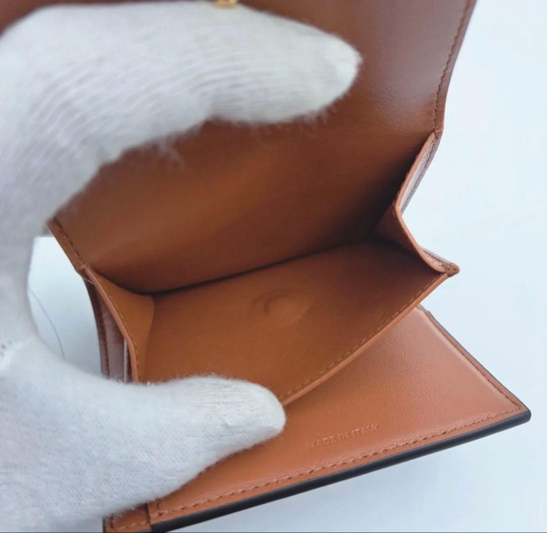セリーヌ トリオンフ 三つ折り 財布 CELINE