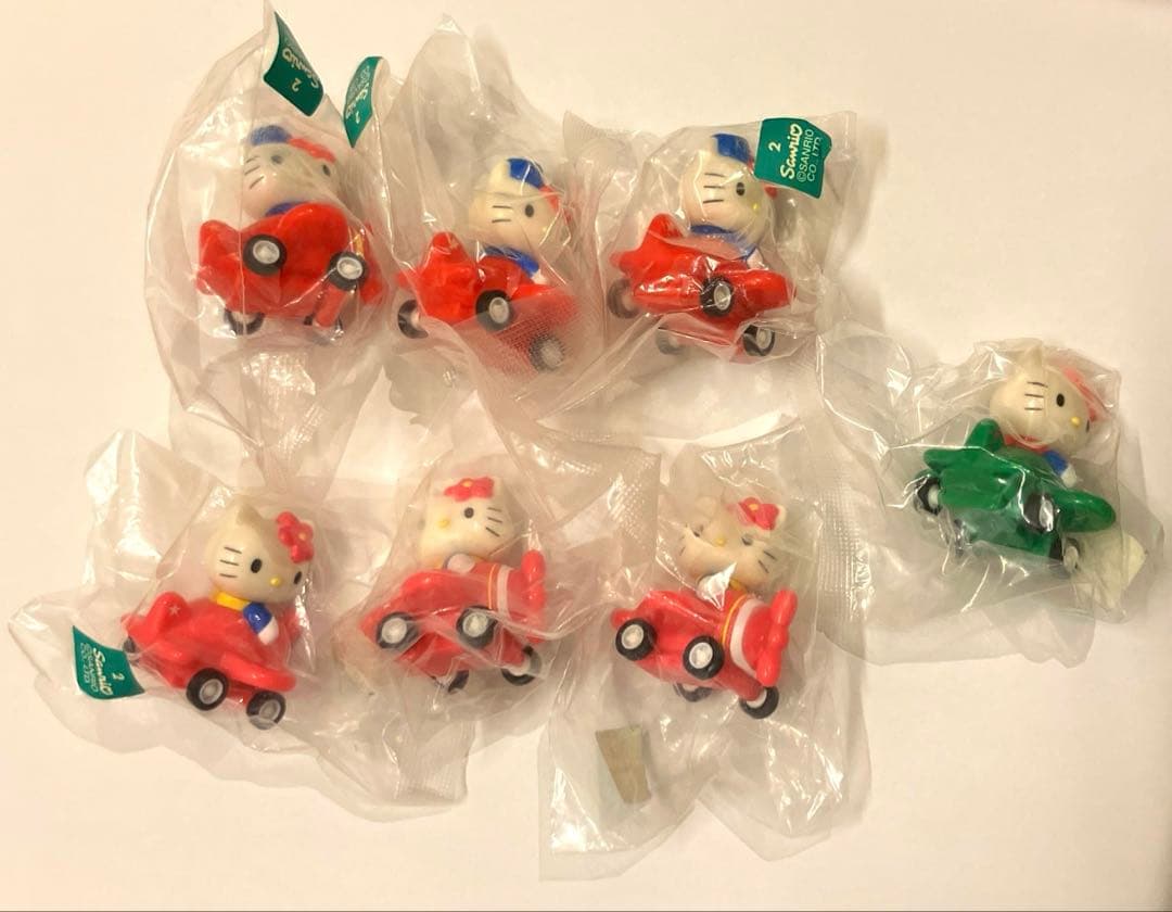 ハローキティ 飛行機型フィギュア3種類7個