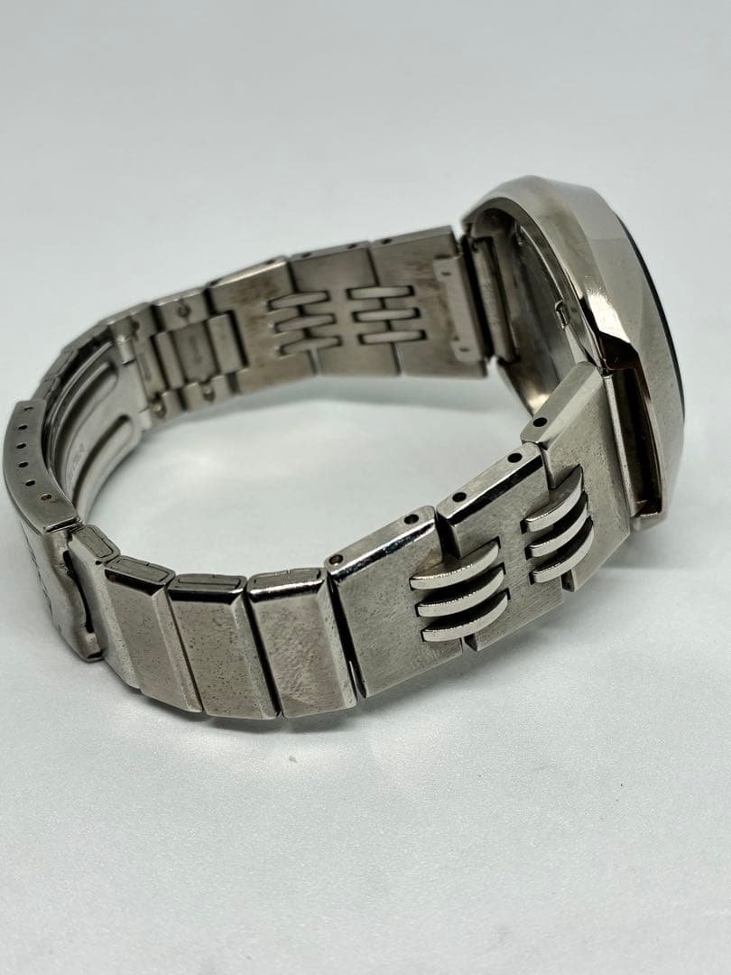 希少✨SEIKO ALBA AKA V707-0A10 クォーツ 腕時計　レッド