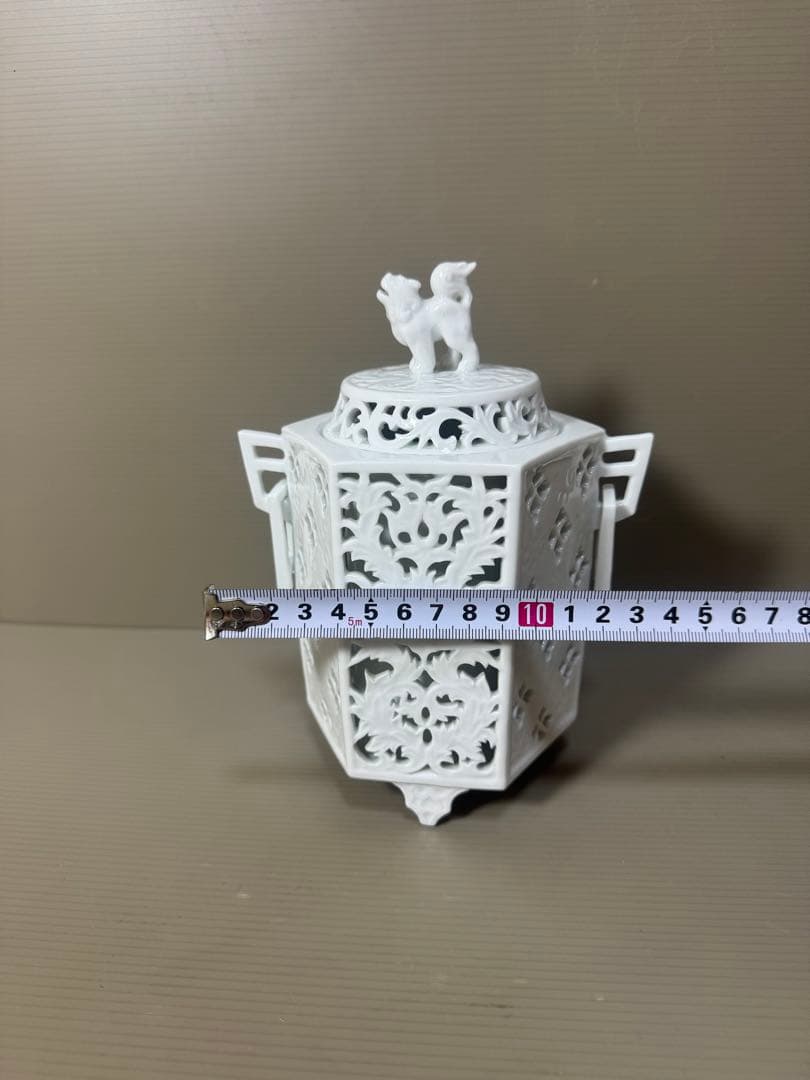 2180 杉原一壷 白磁 六角 透かし 獅子 三足　香炉　未使用