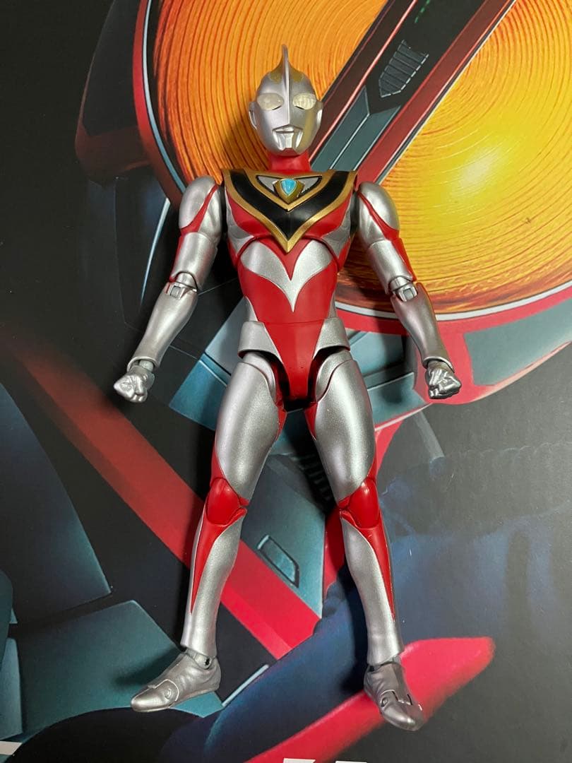 真骨彫 ウルトラマンガイア