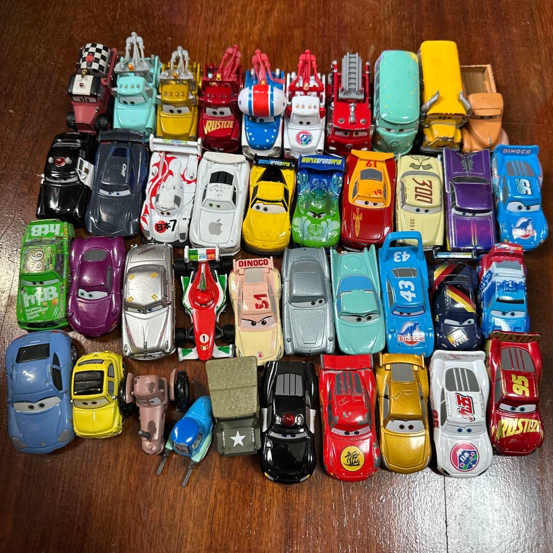 カーズ トミカ 40台