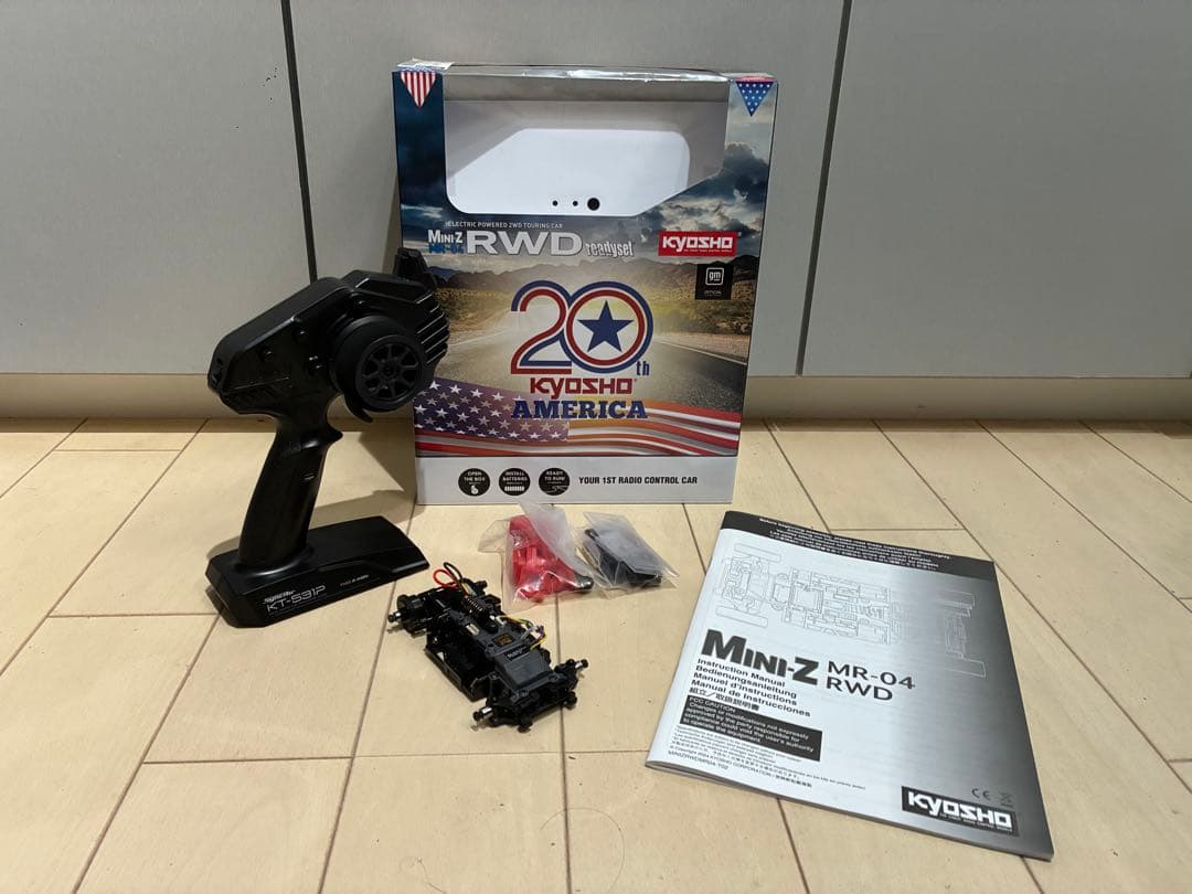 ミニッツMR-04レディセット　ジャイロ付