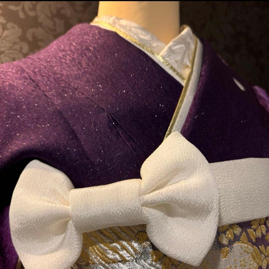 美品　銀通し　薔薇　蝶　花模様　逸品　振袖　フルセット 振り袖