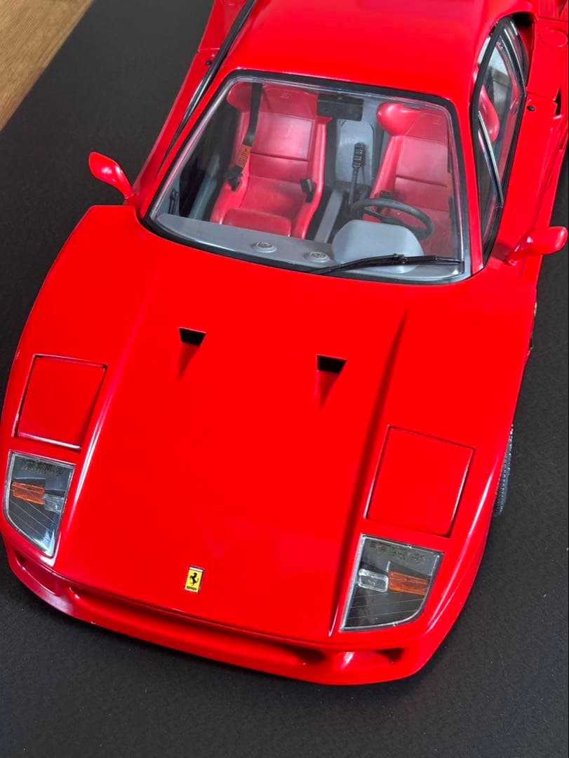ポケール 1/8 フェラーリF40