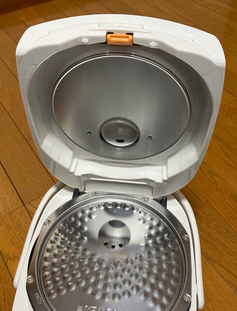 象印マホービン 炊飯器 5.5合 ホワイト NW-VK10-WA