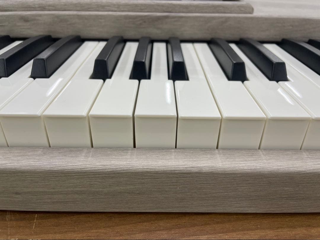 スタンド付き　電子ピアノ88鍵盤　給電タイプ　木目調ボディ　グレー
