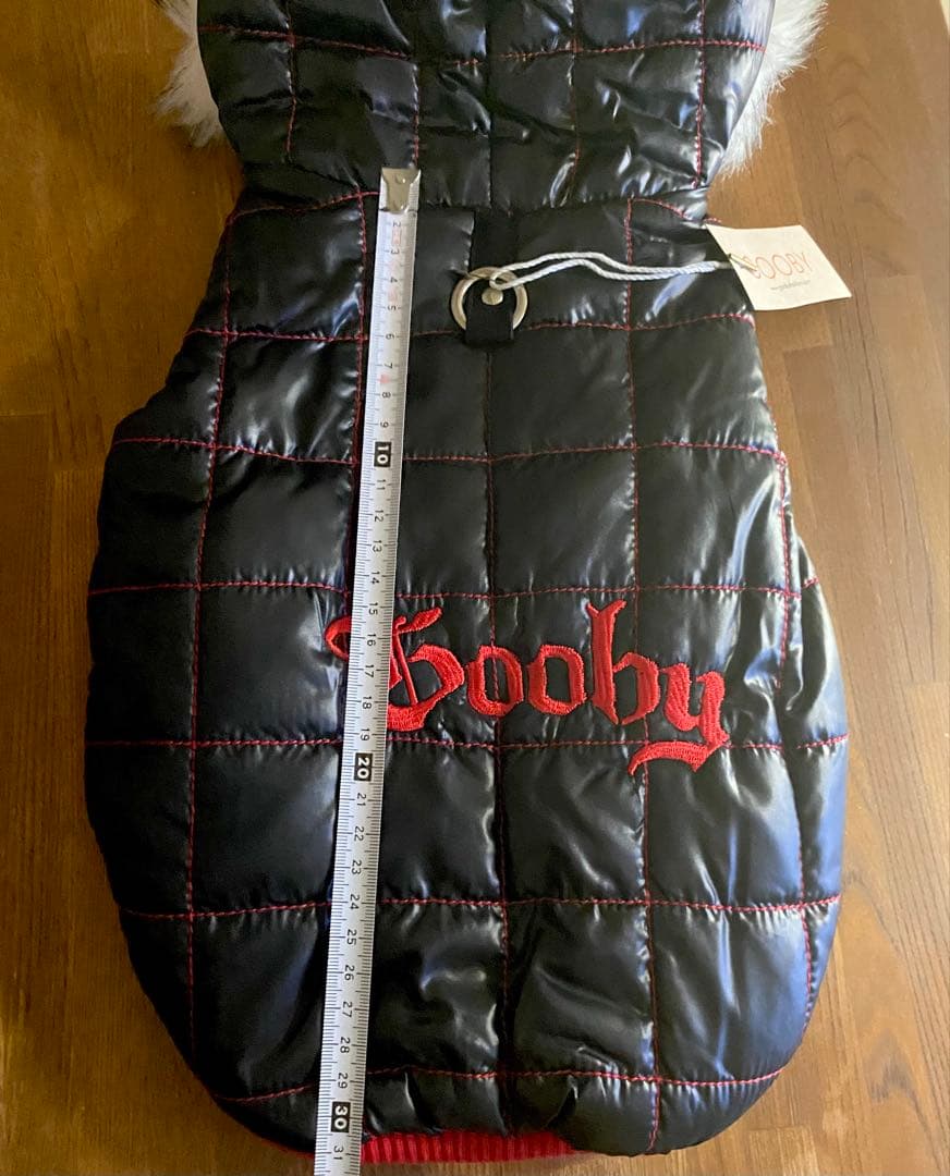 犬　服　ダウンコート　リードフック付き　新品未使用GOOBY