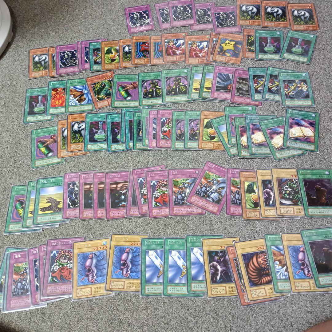 遊戯王　初期booster字レア　100枚前後