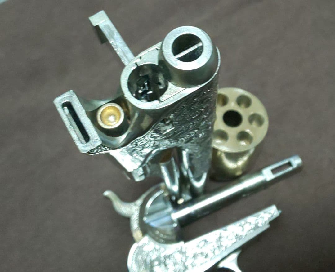 コルトM1861ネイビーリボルバー カスター将軍モデル