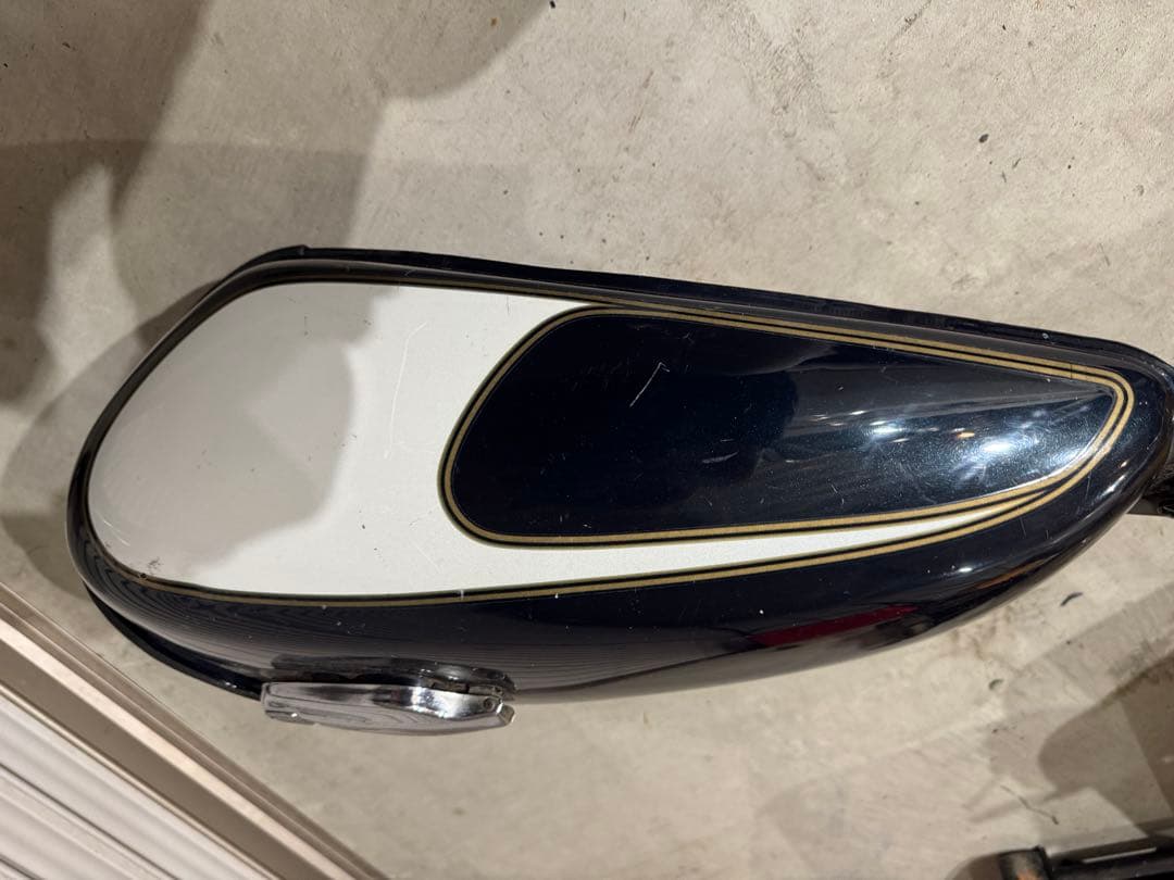 SR400初期型タンク