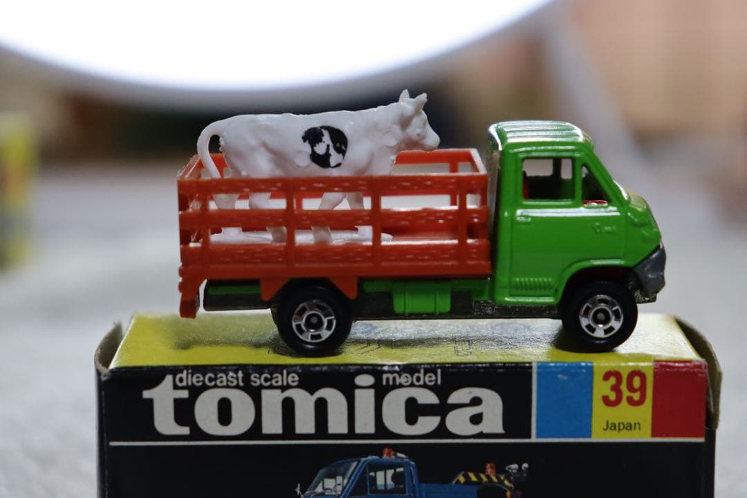 TOYOTA DYNA トヨタ　ダイナ　牧場トラック　39 トミカ　黒箱 日本製
