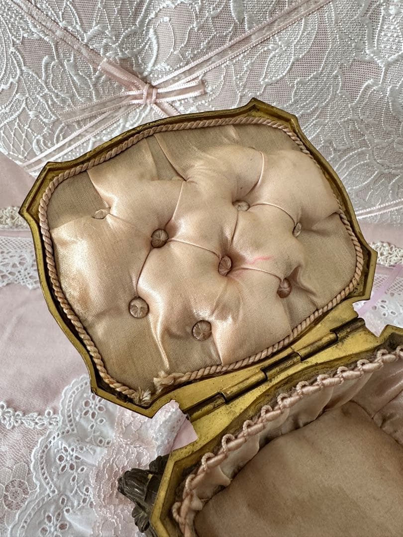 アンティーク　ブロンズジュエリーBOX