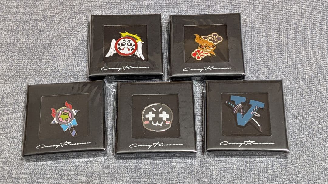 Crazy Raccoon ピンバッジセット